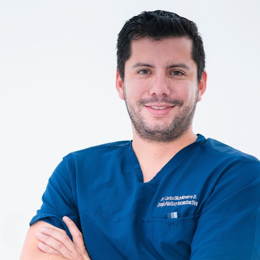 Dr. Carlos Illich Navarro at Mexico Cosmetic Center