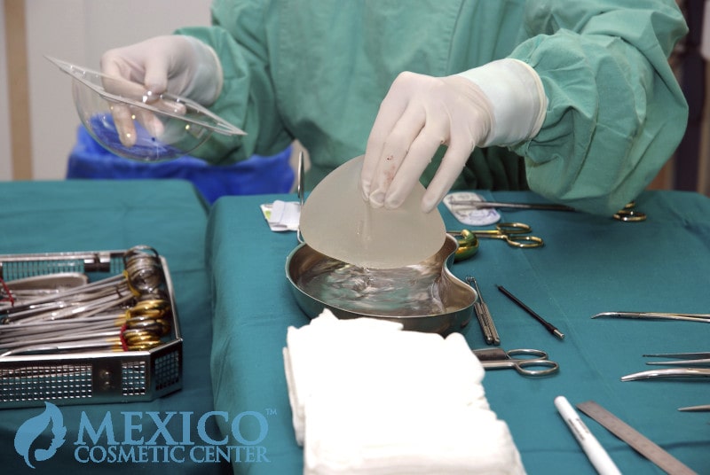 Best Plastic Surgeons in Mexico - Surgeon Performing Cosmetic Surgery Breast Augmentation
